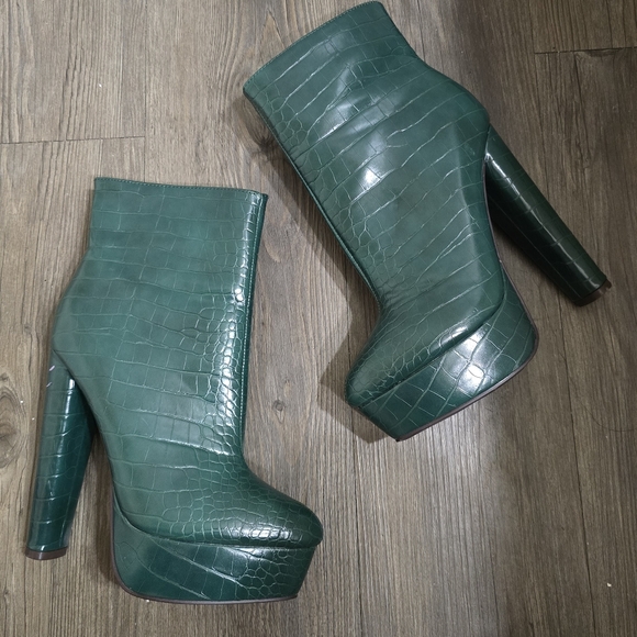 Shoe Dazzle Fifi Green Faux Leather Croc Platform Ankle Booties 8 - Picture 4 of 14